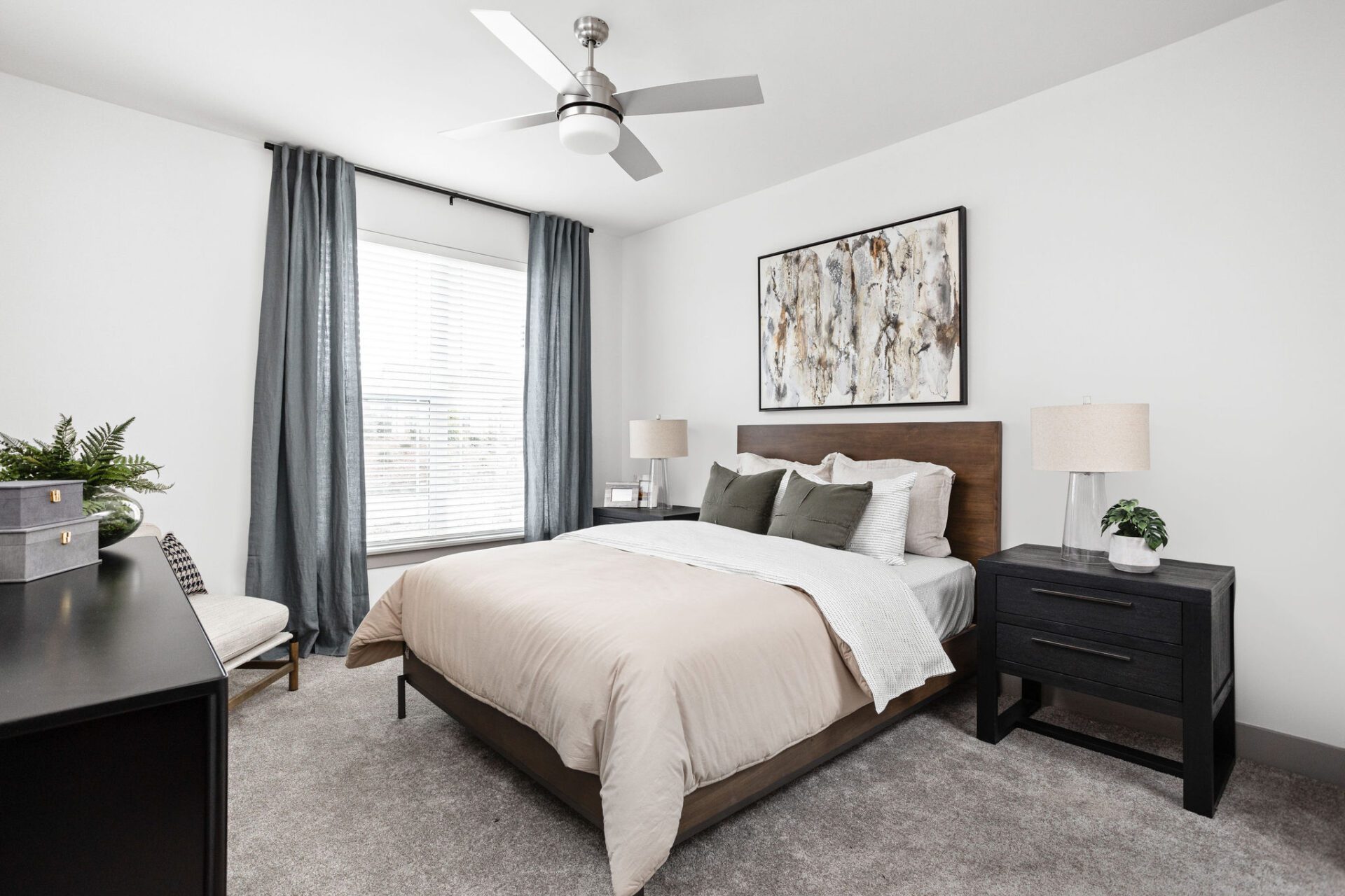 Comfortable and Luxury Bedroom Comfortable and Luxury Bedroom